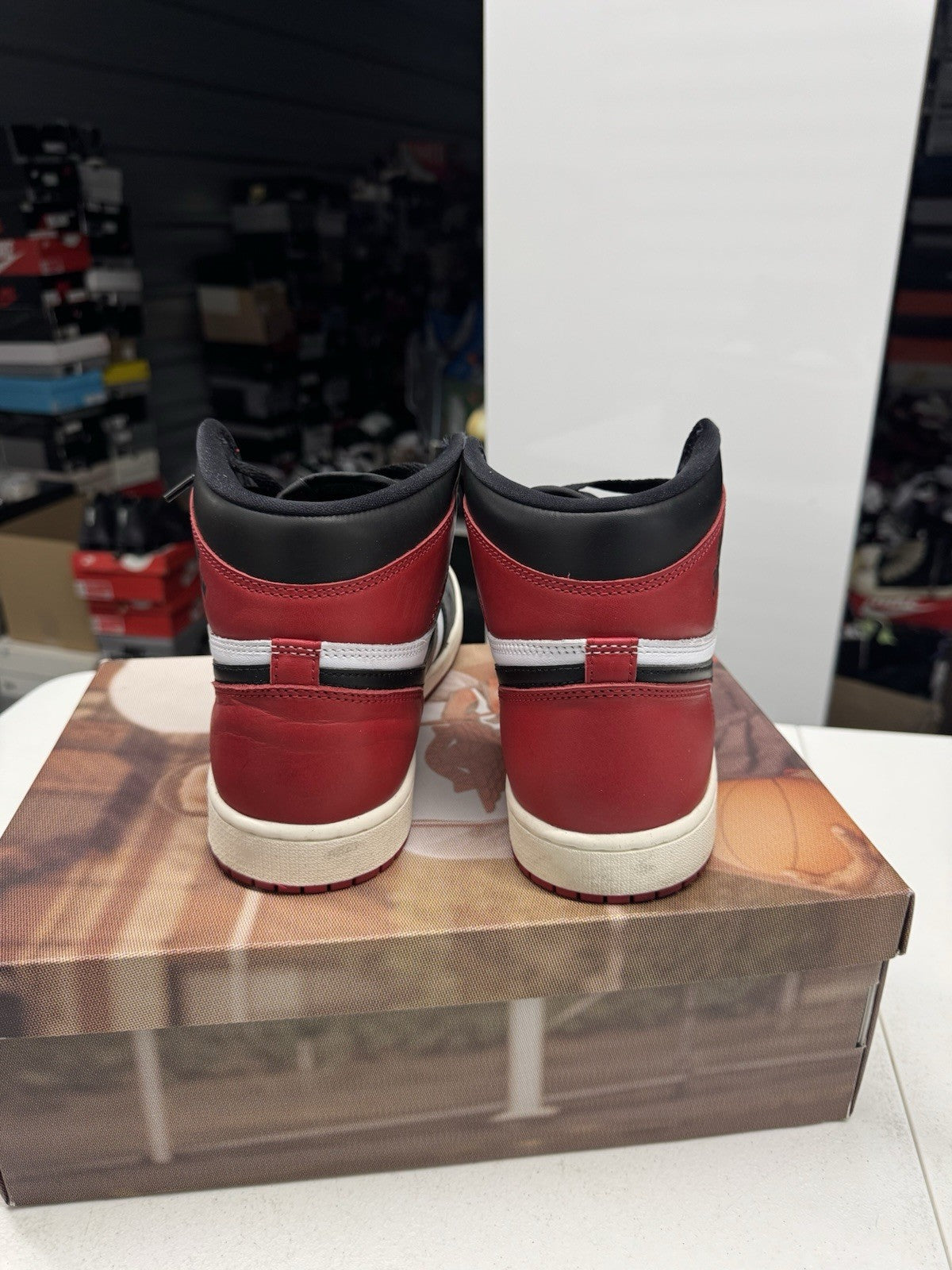 Jordan Air Jordan 1 Retro High OG Black Toe Reimagined SIZE 9.5