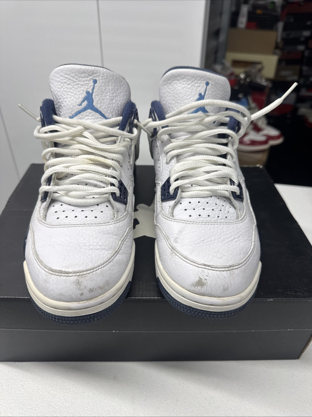 Size 8.5 - Air Jordan 4 Retro LS Columbia