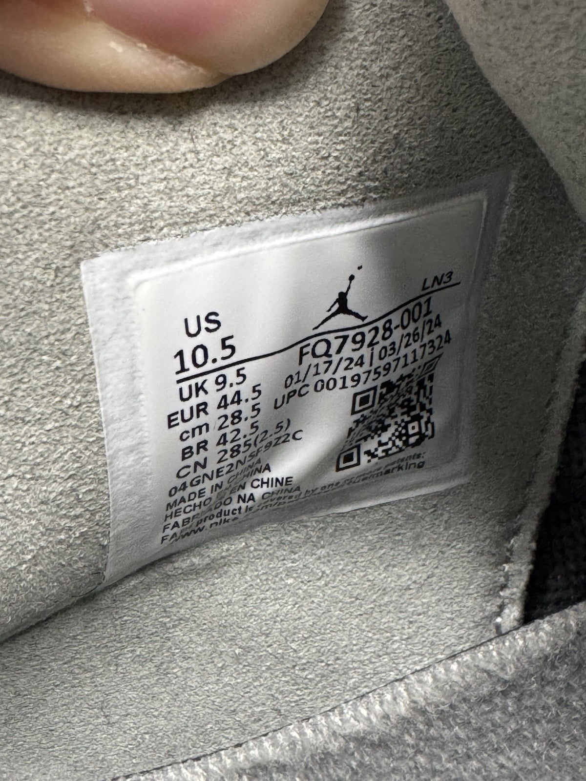 Jordan Air Jordan 4 Retro SE Wet Cement Gray Suede FQ7928-001 SIZE 10.5