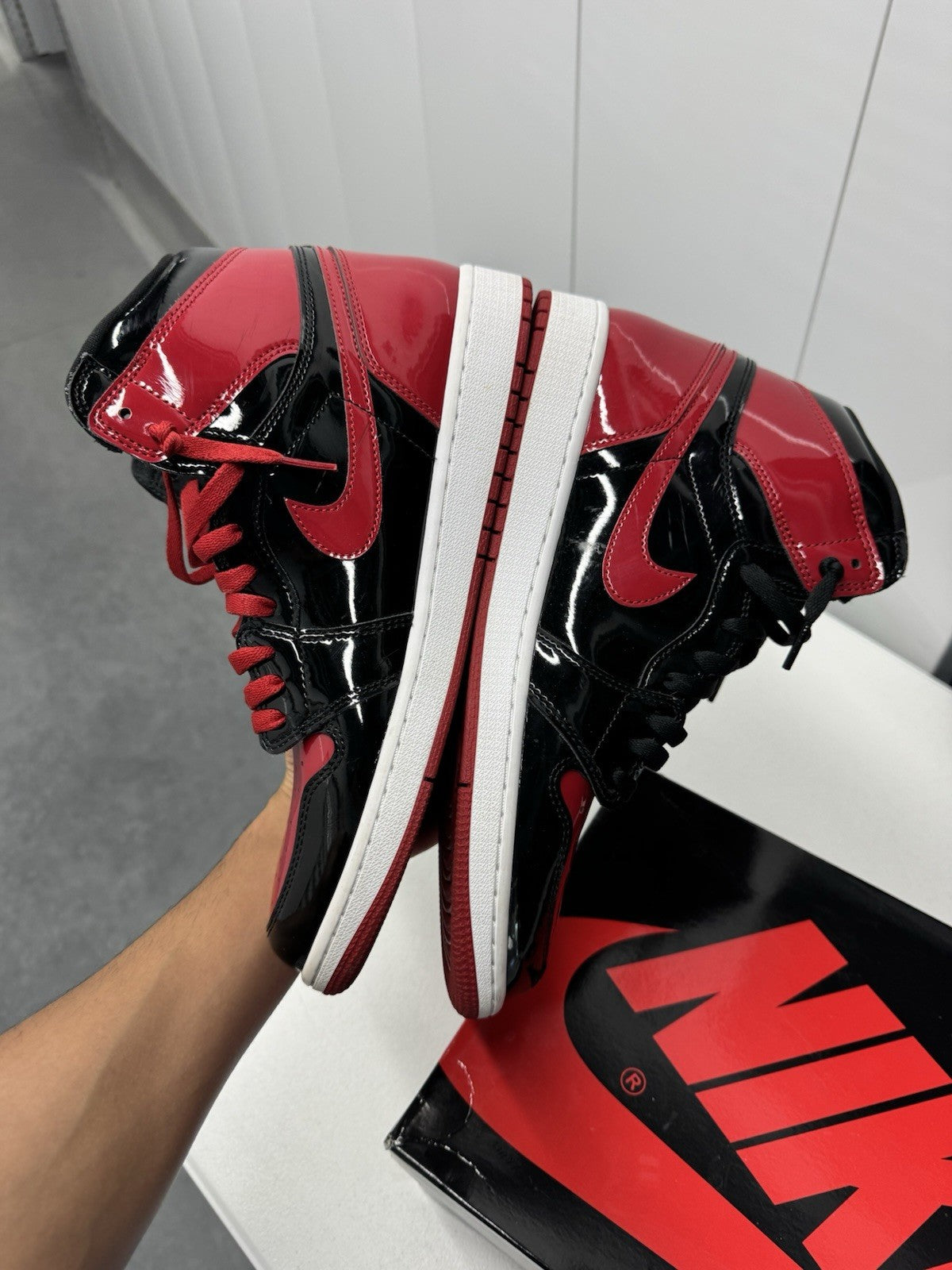 Air Jordan 1 Men's Size 12 Patent Bred Colorway