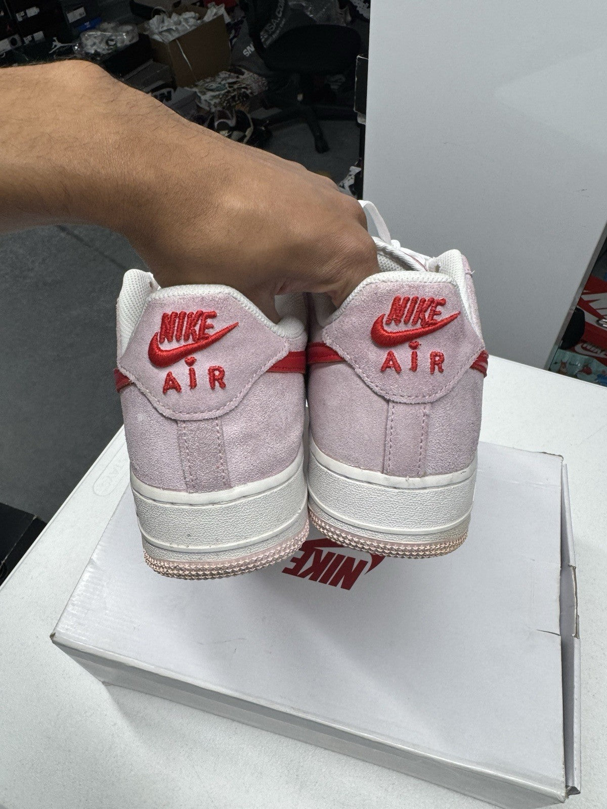 Nike Air Force 1 '07 QS Valentine's Day Love Letter Tulip Pink Suede SIZE 10
