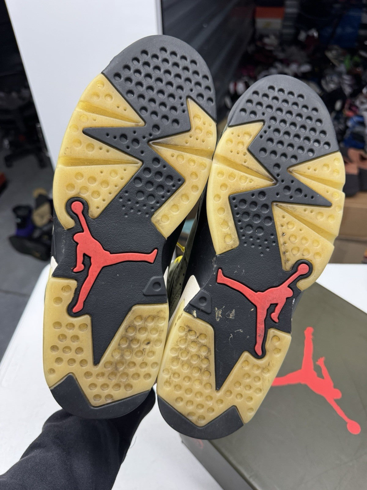 Jordan Air Jordan 6 Retro SP Travis Scott Olive Sneakers 2019 SIZE 10