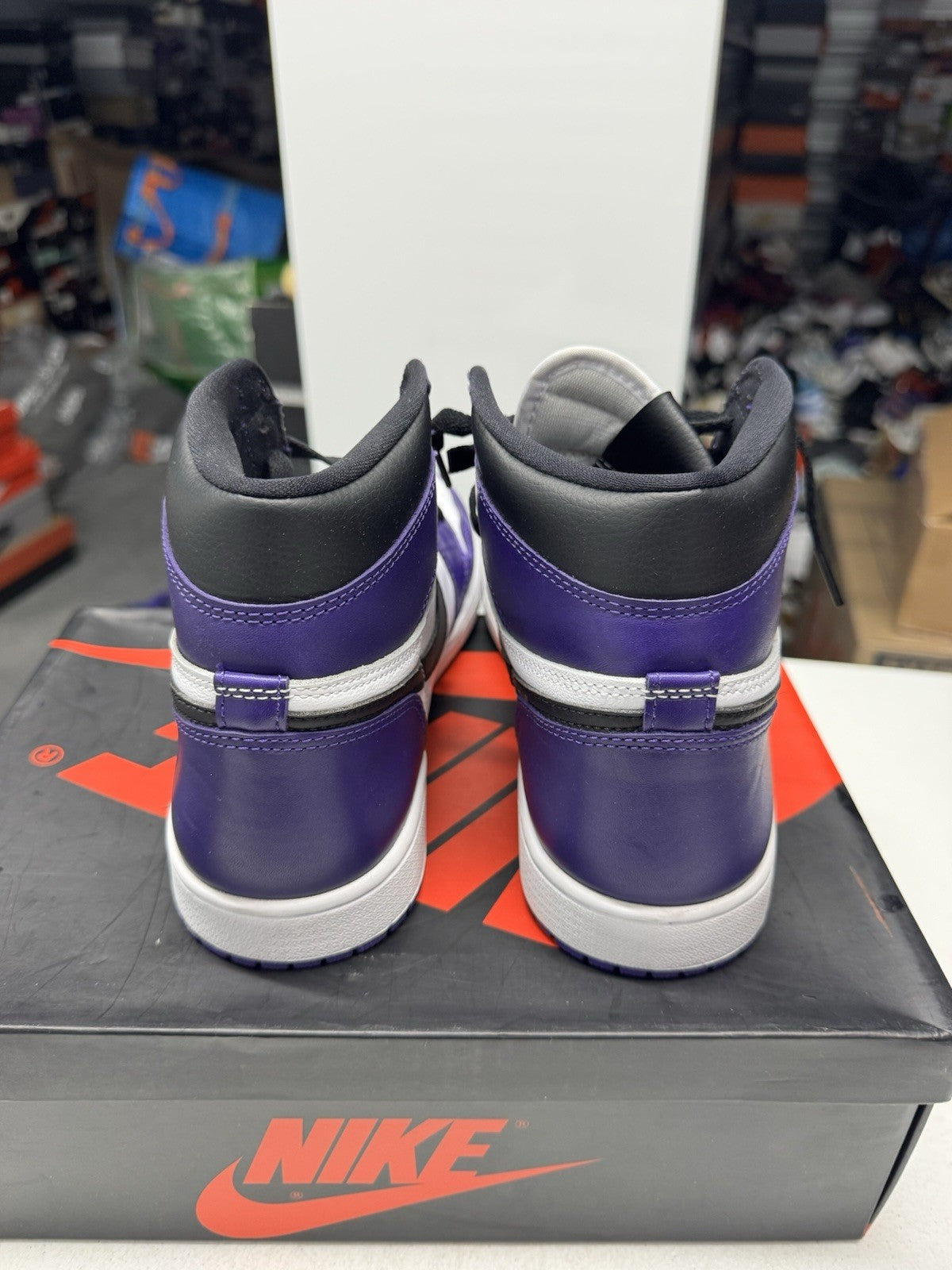 Jordan Air Jordan 1 Retro OG High Court Purple 2.0 Men's 555088-500 SIZE 8.5