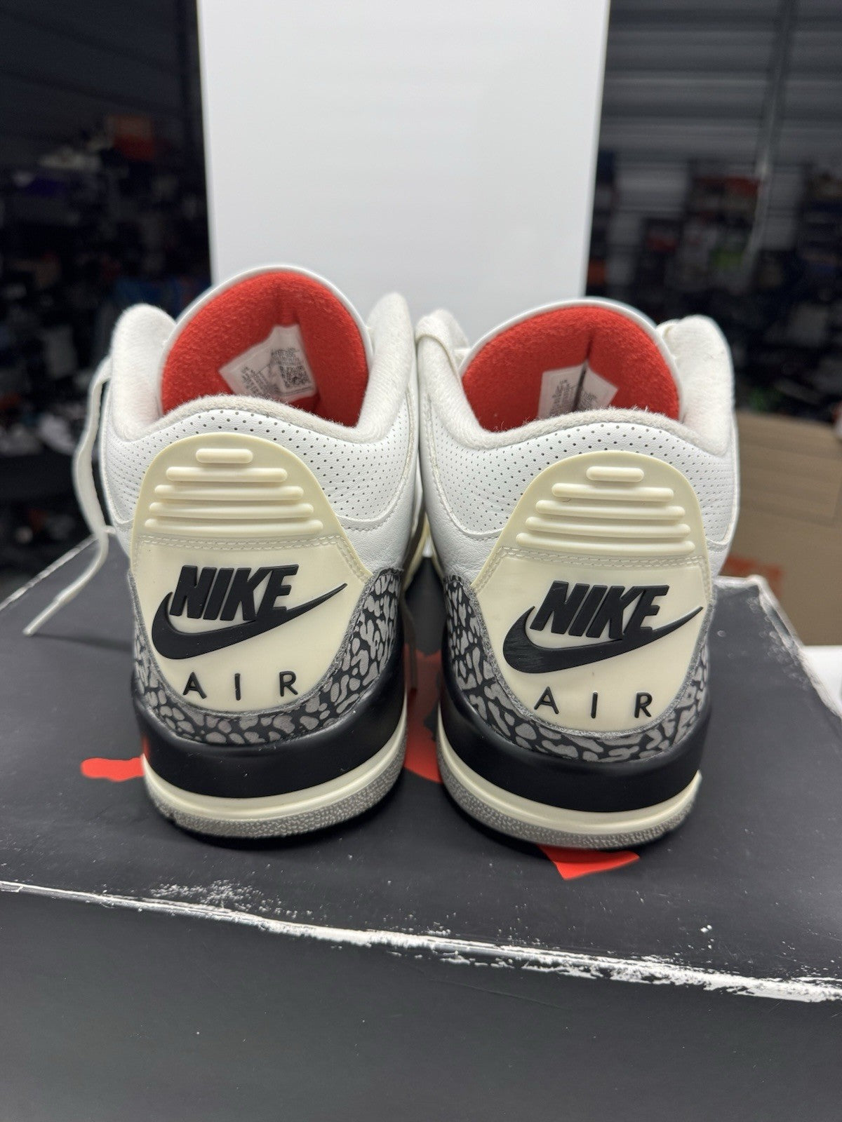 Jordan Air Jordan 3 Retro White Cement Reimagined Mid-Top Leather SIZE 11.5