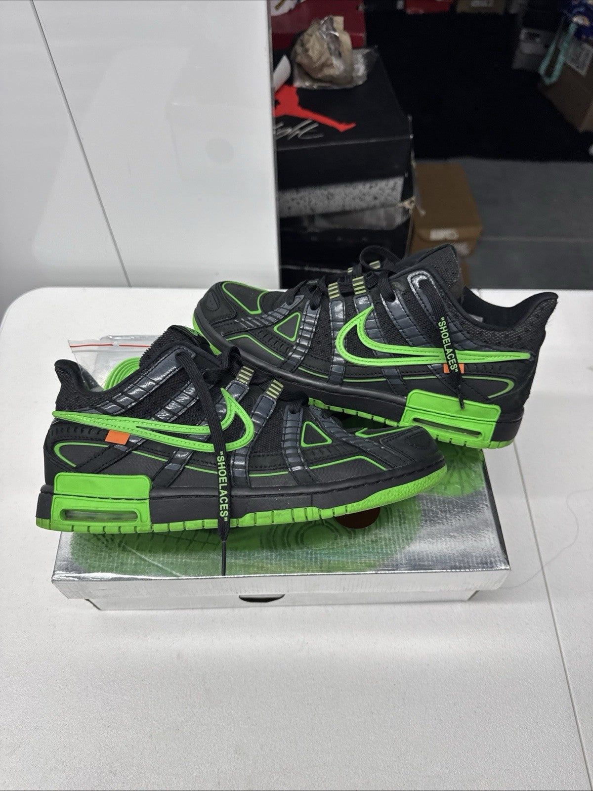 Size 9 - Nike Air Rubber Dunk x Off-White Low Green Strike
