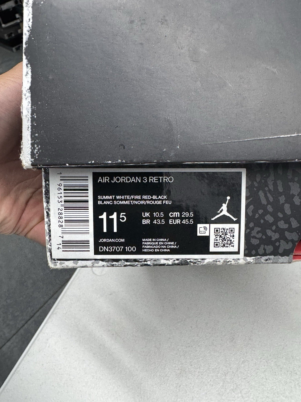 Jordan Air Jordan 3 Retro White Cement Reimagined Mid-Top Leather SIZE 11.5