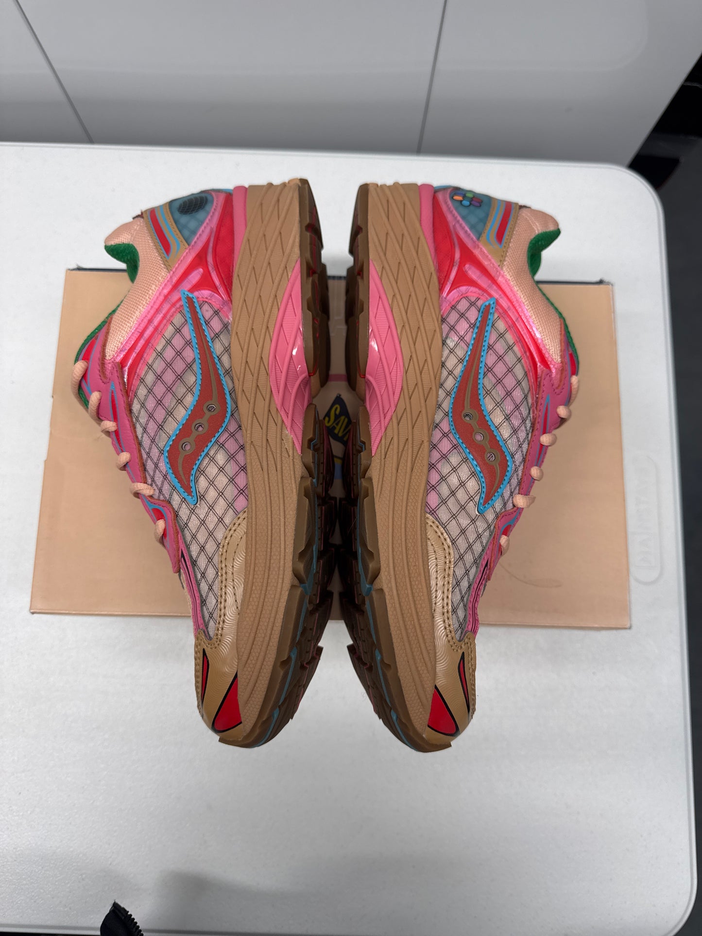 Saucony ProGrid Omni 9 Jae Tips
(9)