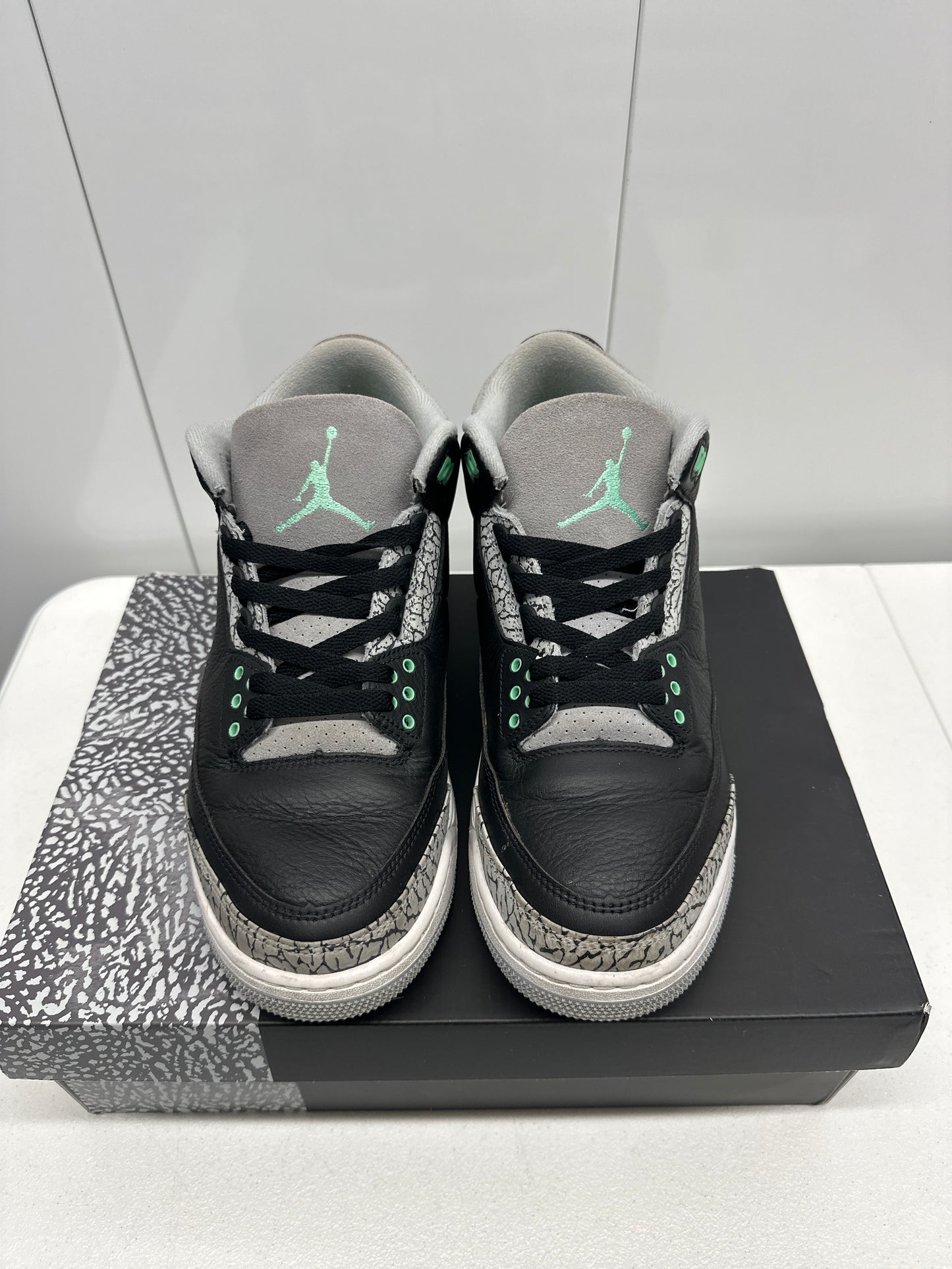 Jordan 3 Green Glow (9.5)