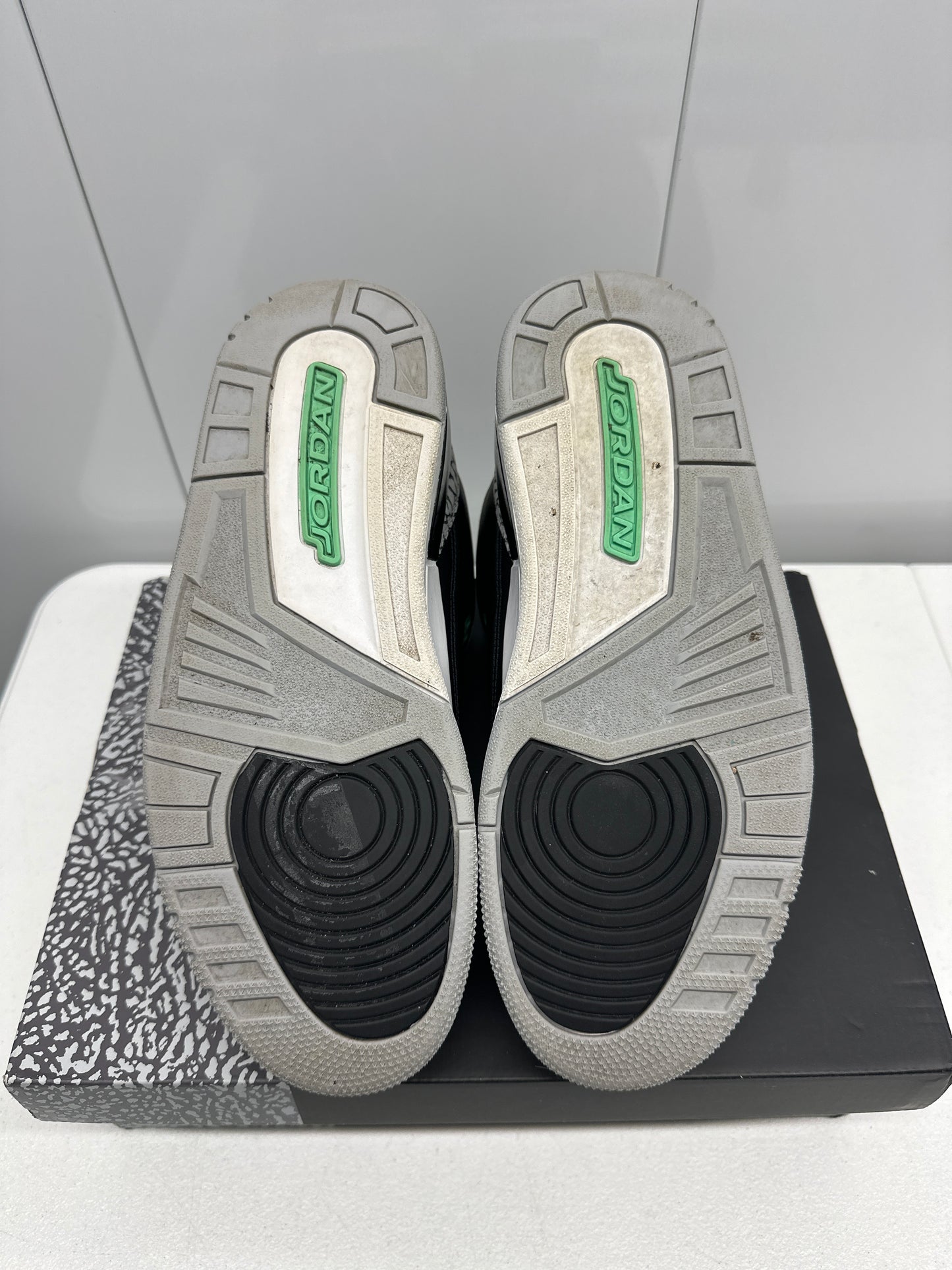 Jordan 3 Green Glow (9.5)