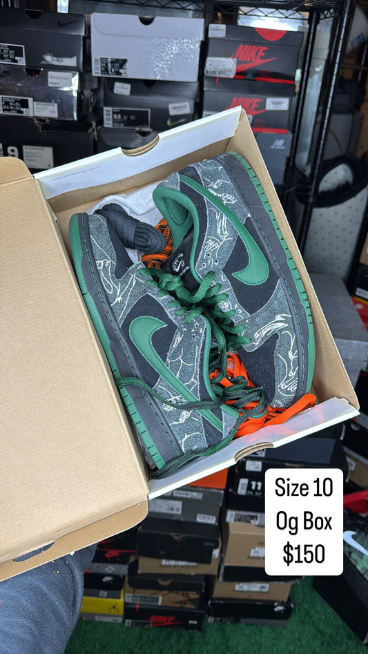 There SB Dunk (10)