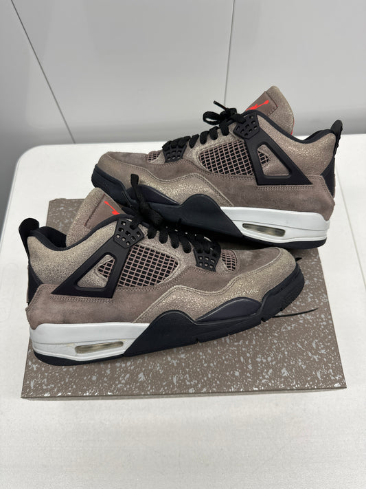 Jordan 4 Taupe Haze (9.5)