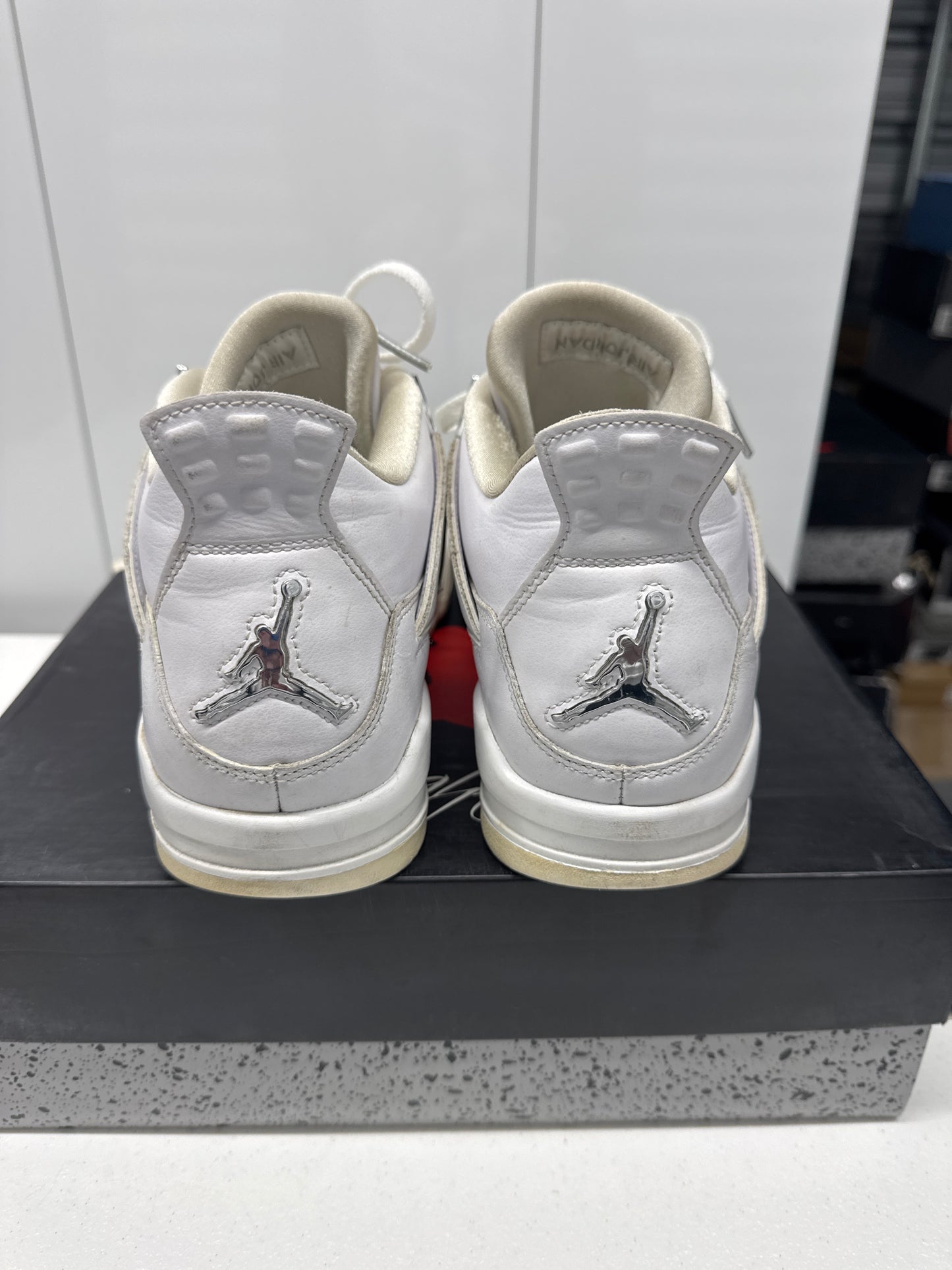 Pure Money 4 (10.5)