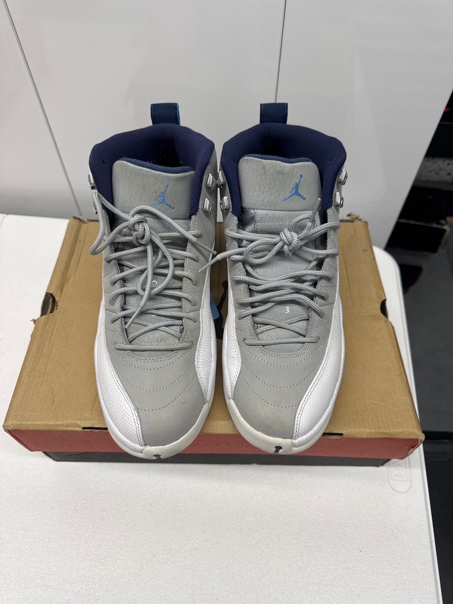 Jordan 12 Universit Blue (9)