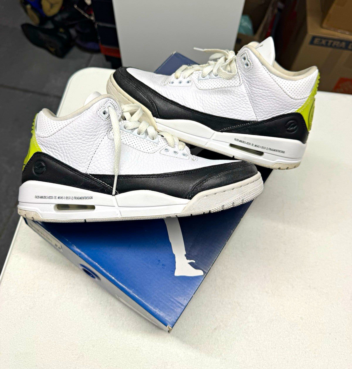 Jordan Air Jordan 3 Retro SP x Fragment Design DA3595-100 SIZE 8