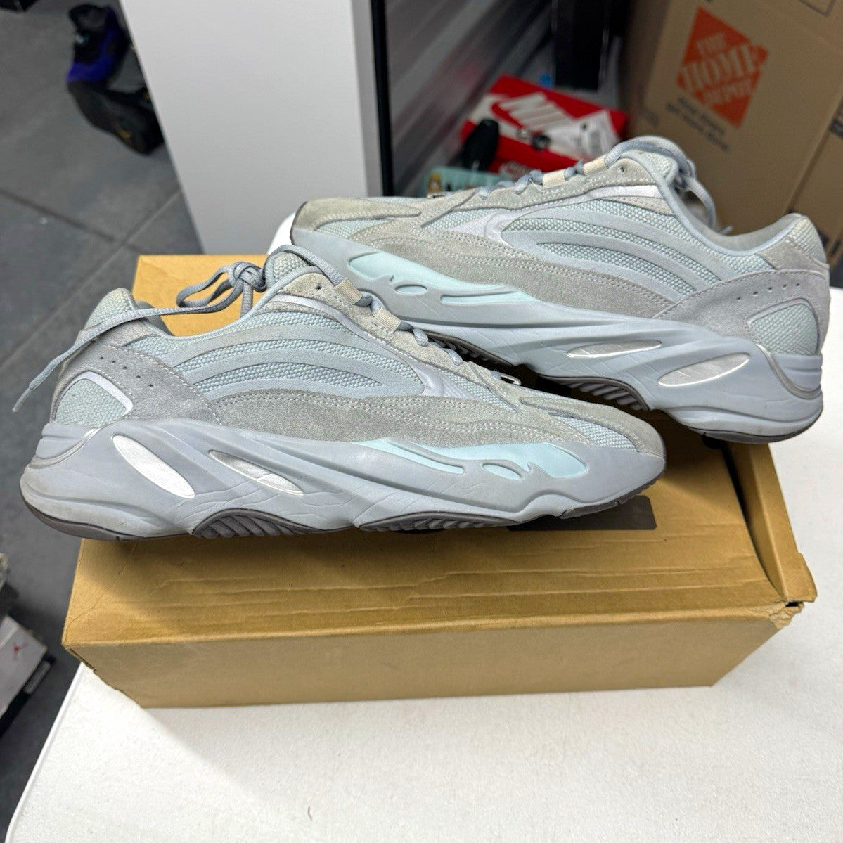 adidas Yeezy Boost 700 V2 Hospital Blue Men's Sneakers Size 12.5 FV8424