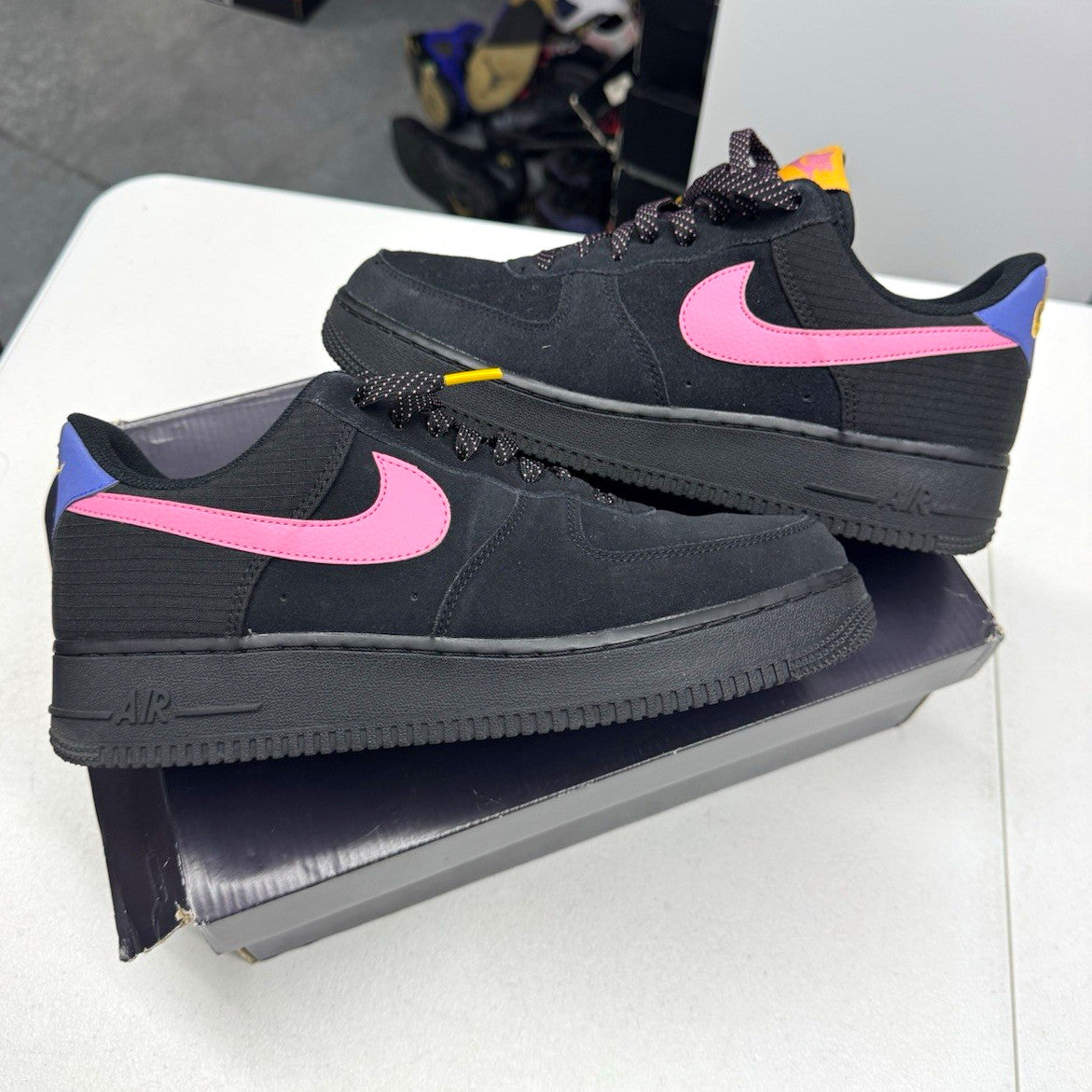 Nike Air Force 1 '07 LV8 2 ACG Black/Magic Flamingo Low Top Suede SIZE 9.5