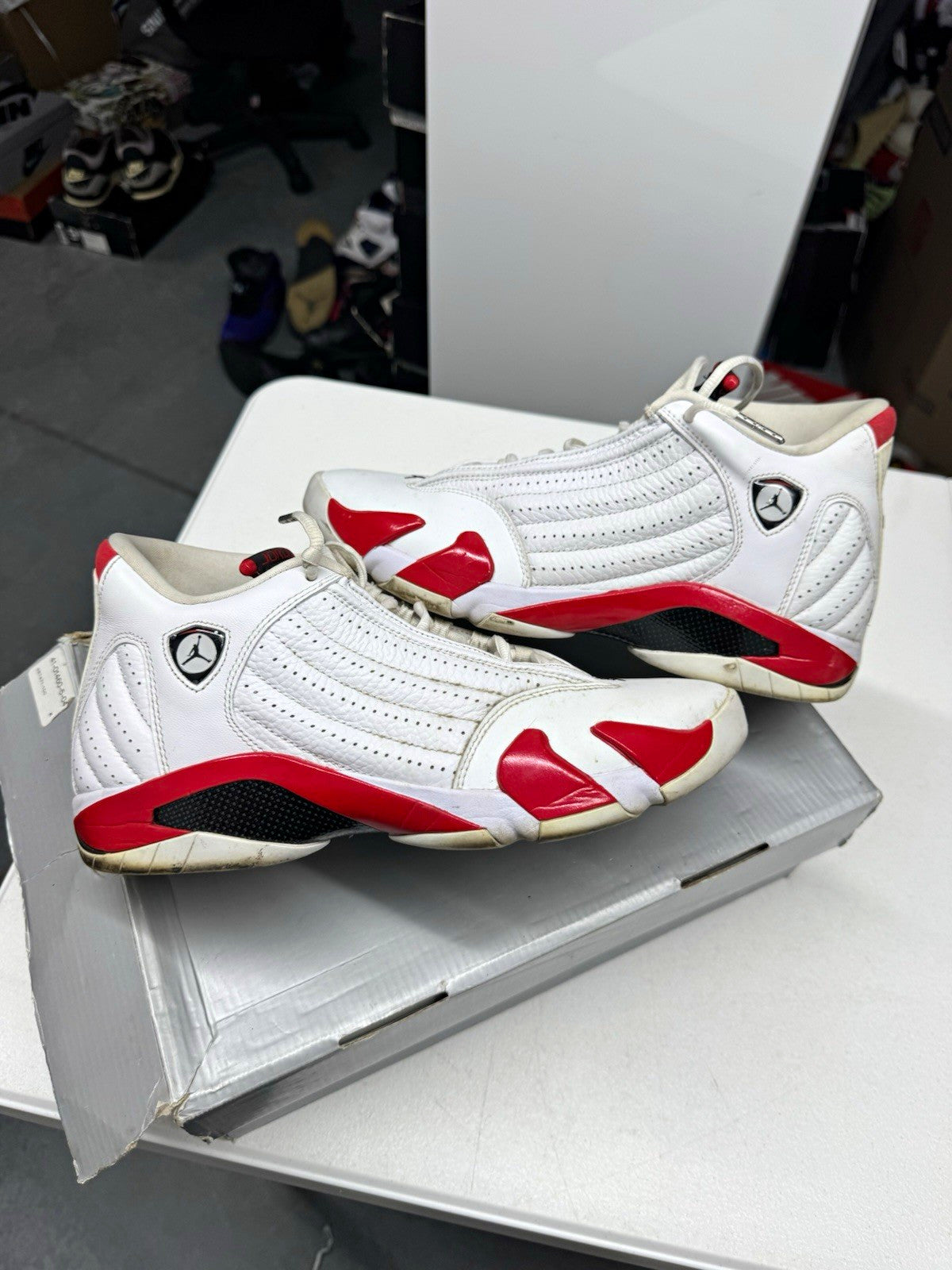 Jordan Air Jordan 14 Retro 2019 Candy Cane White/Black/Varsity Red SIZE 10.5