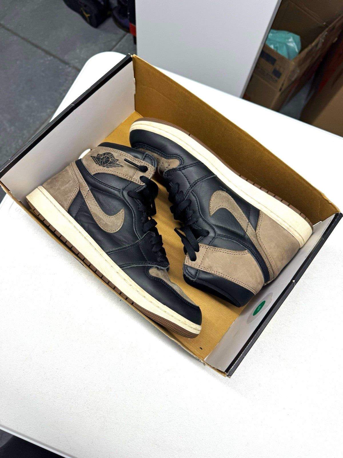 Jordan Air Jordan 1 Retro High OG Palomino Black/Gray SIZE 9