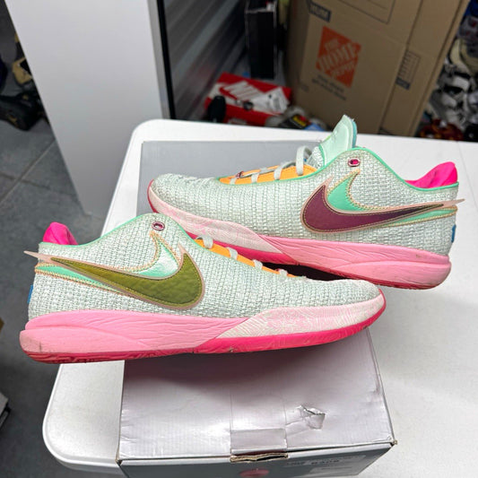 Nike LeBron XX Time Machine Men's Low Top Basketball Shoes Green/Pink SZ13.5