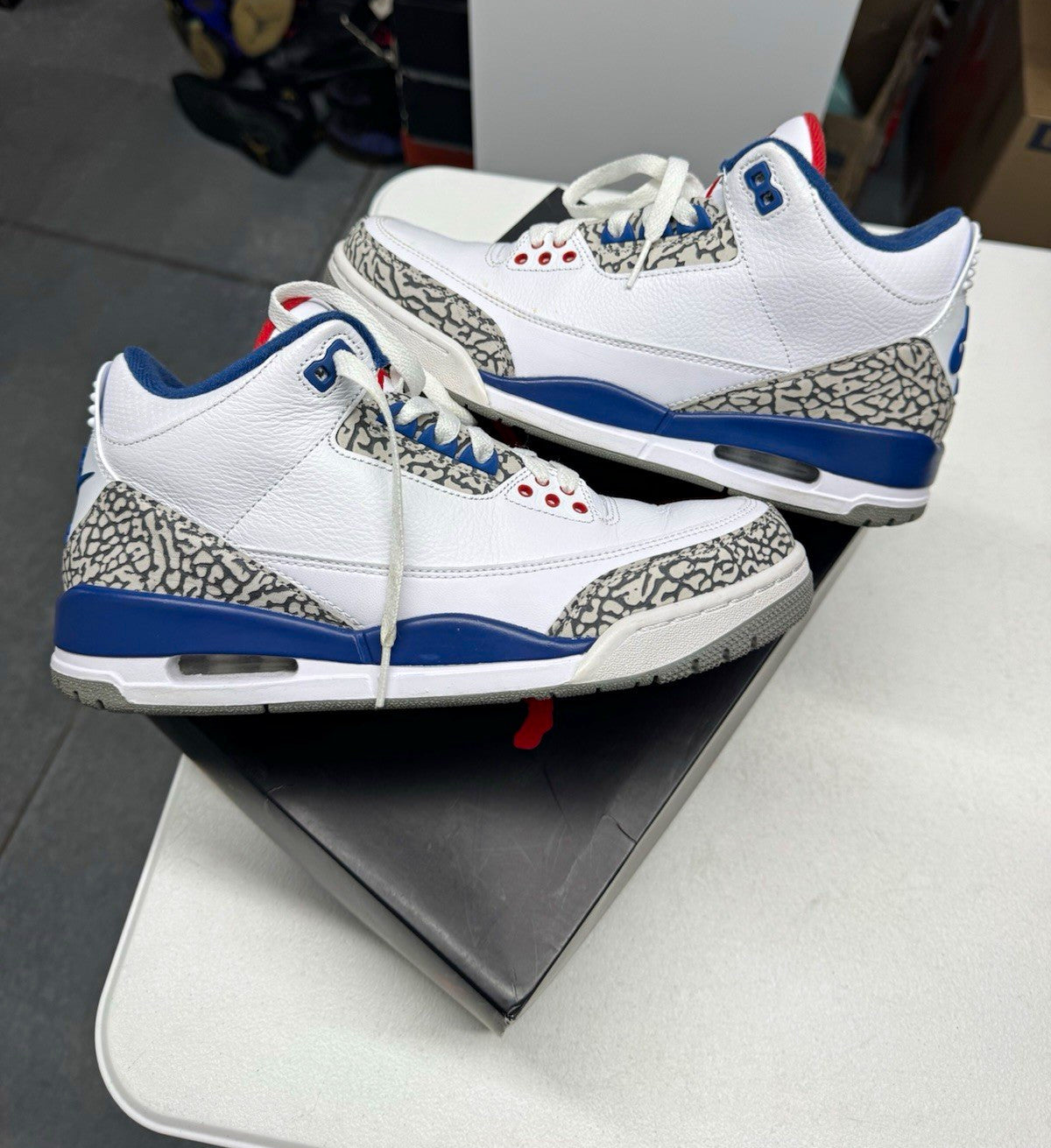 Jordan Air Jordan 3 Retro OG Black Cement Sneakers 854262-001 SIZE 8.5