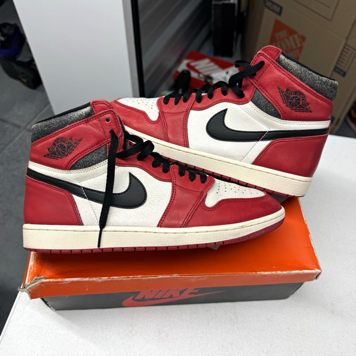 Jordan AJ1 Retro High OG Chicago Lost & Found Size 12 DZ5485-612