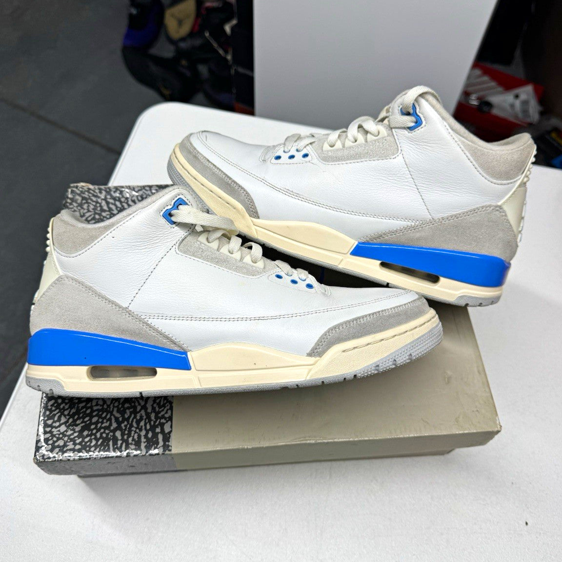 Jordan Air Jordan 3 Retro Lucky Shorts White/Blue/Gray Men’s SIZE 10.5