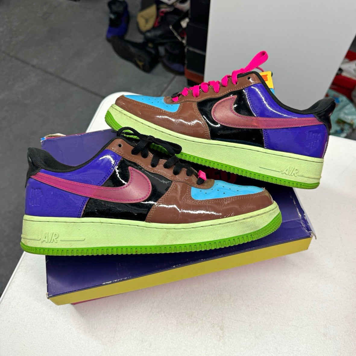 Nike Undefeated x Air Force 1 Low SP Pink Prime Fauna Brown SIZE 10
