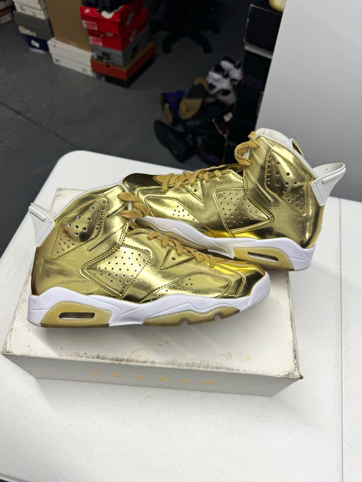 Jordan Air Jordan 6 Retro Pinnacle Men's Sneakers Metallic Gold/White SIZE 8