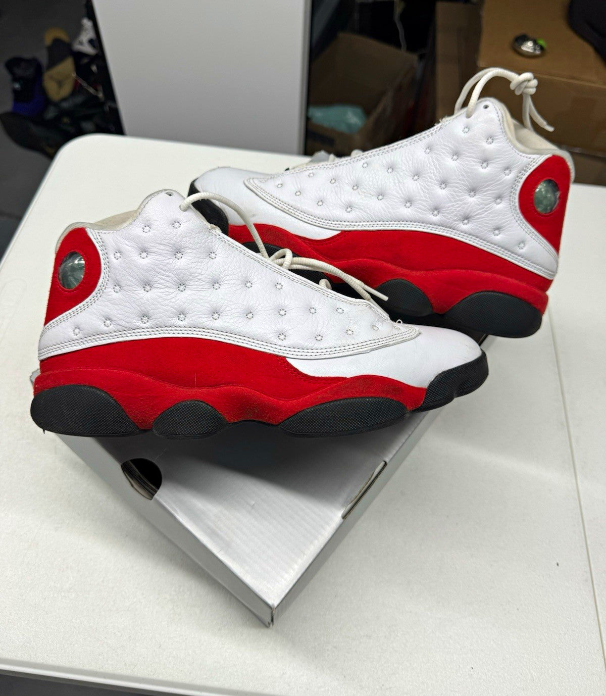 Jordan Air Jordan 13 Retro Chicago White/Black/True Red Mid Top SIZE 9