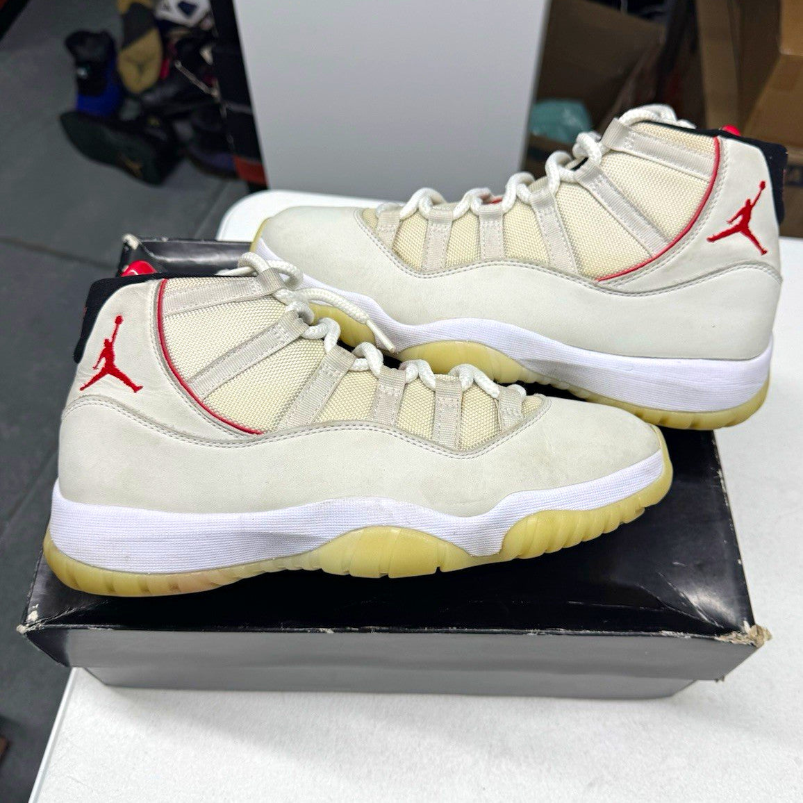 Jordan Air Jordan 11 Retro Platinum Tint/Sail-University Red 2018 SIZE 9.5